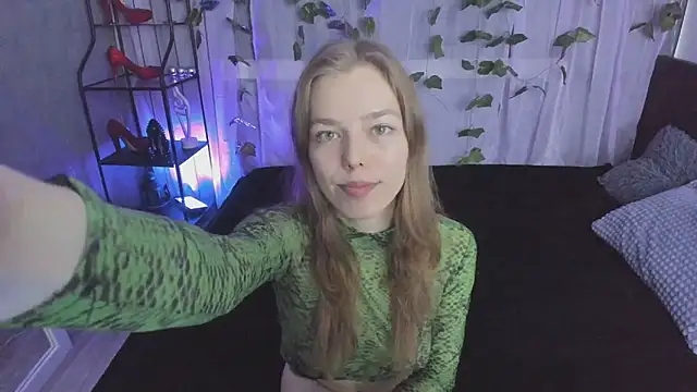 Tina Tayllor online show from 23, 9, 2025