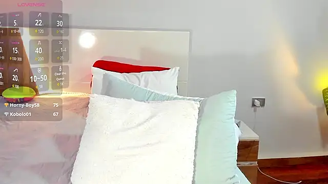 ClaraMariaMon online show from 10, 1, 2025