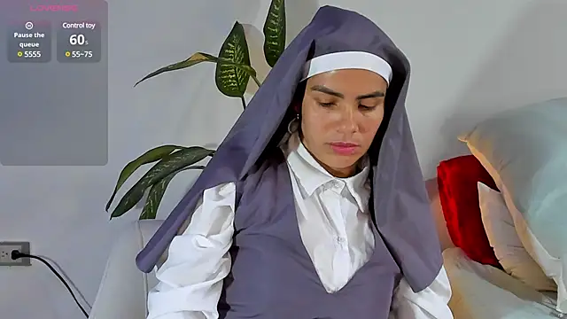 ClaraMariaMon online show from 21, 1, 2025