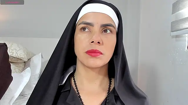 ClaraMariaMon online show from 11, 4, 2026