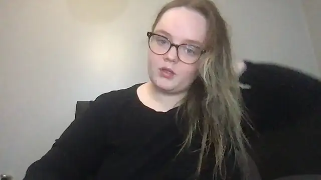 honeyyy24 online show from 22, 10, 2025