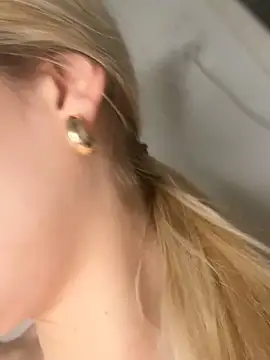 Lolitaxlola online show from 21, 4, 2026