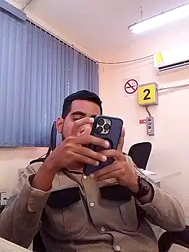 EnriquePersian197 online show from 23, 1, 2025