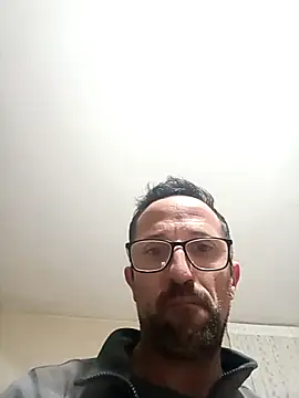 Porco81cazzo online show from 17, 12, 2025