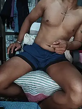 Snapshot of loveboyrp chatting on 15, 7, 2026 loveboyrp online show from 15, 7, 2026