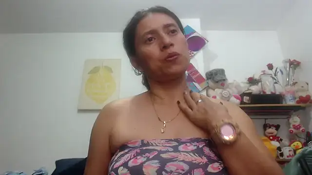 Snapshot of sexy_mary_69 chatting on 22, 9, 2025 sexy mary 69 online show from 22, 9, 2025
