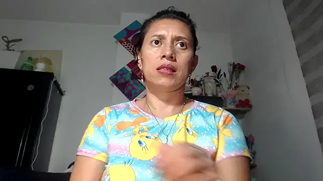 Snapshot of sexy_mary_69 chatting on 12, 10, 2025 sexy mary 69 online show from 12, 10, 2025