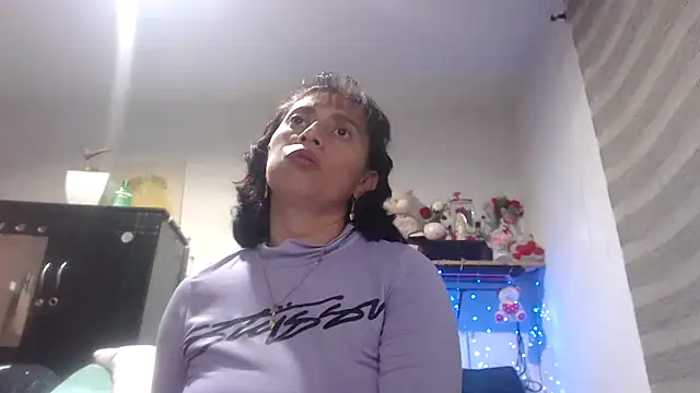 Snapshot of sexy_mary_69 chatting on 16, 10, 2025 sexy mary 69 online show from 16, 10, 2025