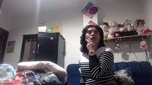 Snapshot of sexy_mary_69 chatting on 17, 10, 2025 sexy mary 69 online show from 17, 10, 2025