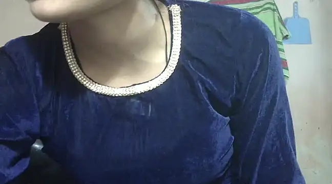 Snapshot of Aayesha chatting on 3, 12, 2024 Aayesha online show from 3, 12, 2024