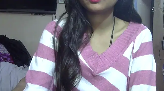Snapshot of Aayesha chatting on 1, 2, 2025 Aayesha online show from 1, 2, 2025