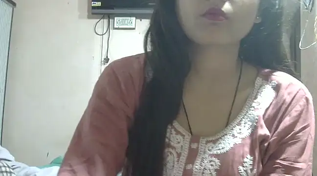 Snapshot of Aayesha chatting on 4, 3, 2025 Aayesha online show from 4, 3, 2025