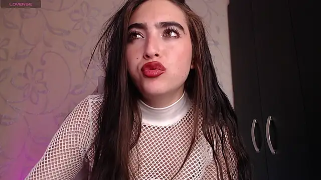 Snapshot of Arii_vega_ chatting on 21, 1, 2025 Arii vega online show from 21, 1, 2025