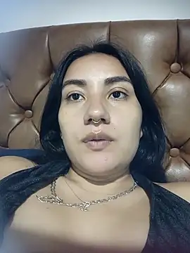 Hellen Alex online show from 8, 4, 2026