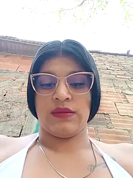 Snapshot of naughty-girl01 chatting on 21, 2, 2025 naughty-girl01 online show from 21, 2, 2025