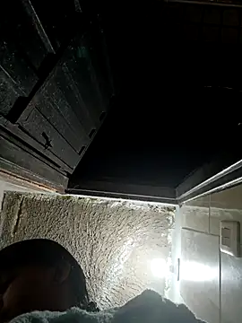 Snapshot of naughty-girl01 chatting on 5, 3, 2025 naughty-girl01 online show from 5, 3, 2025