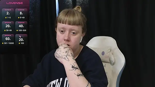 June shy0 online show from 17, 4, 2026