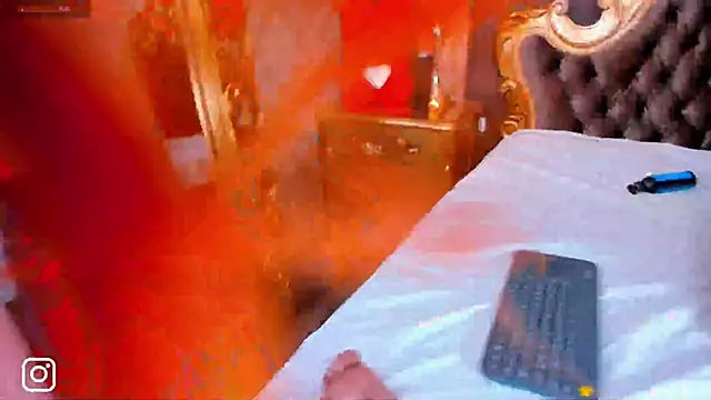 NahomiAcosta online show from 26, 2, 2025