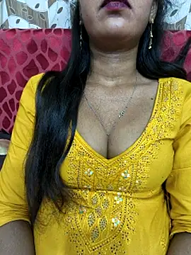 Snapshot of Sharmila-Singh chatting on 16, 4, 2026 Sharmila-Singh online show from 16, 4, 2026