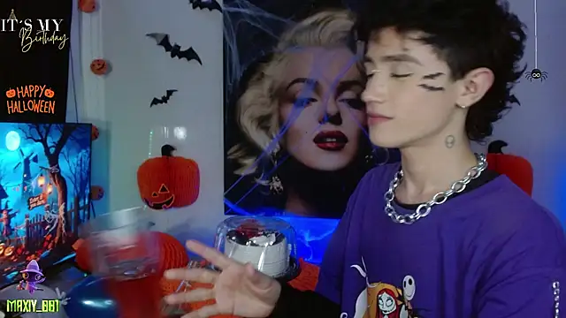 maxiy 001 online show from 1, 11, 2025