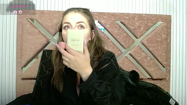 Snapshot of _isaabellaa chatting on 7, 6, 2026 isaabellaa online show from 7, 6, 2026