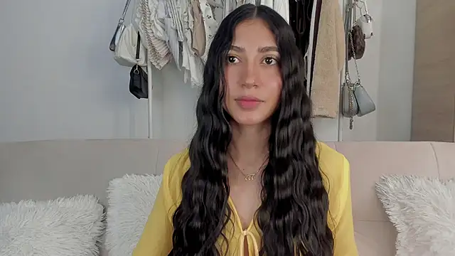 Sweetnaughtygirl  online show from 8, 3, 2026