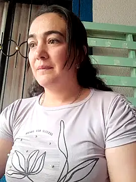 skayhot  online show from 16, 12, 2024