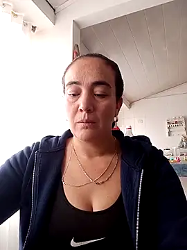 skayhot  online show from 7, 3, 2025