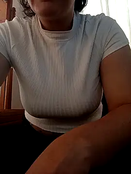 skayhot  online show from 21, 3, 2025