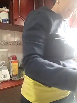 skayhot  online show from 2, 10, 2025