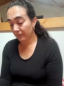 skayhot  online show from 15, 10, 2025