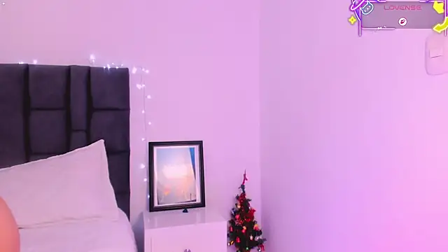 Snapshot of Mia_Gothzx chatting on 13, 12, 2025 Mia Gothzx online show from 13, 12, 2025