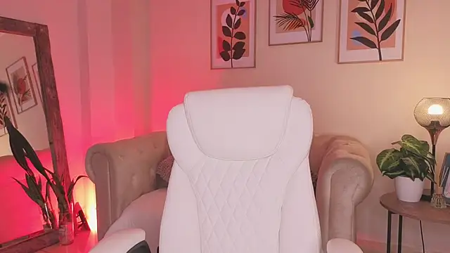 DahianaWalcott online show from 16, 4, 2026