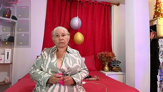 girl amada online show from 24, 2, 2026