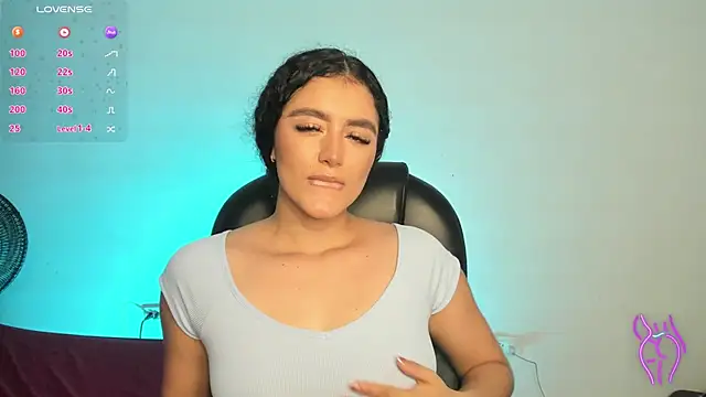 Snapshot of Adhara-zanne chatting on 4, 8, 2026 Adhara-zanne online show from 4, 8, 2026