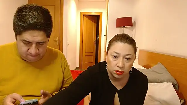 Snapshot of THIAGOEVA chatting on 27, 2, 2025 THIAGOEVA online show from 27, 2, 2025