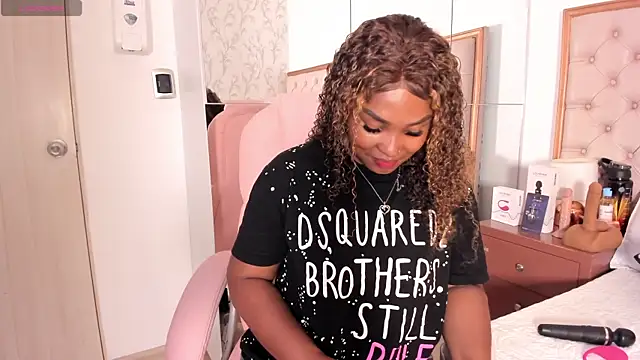 Isla Scott online show from 9, 3, 2025