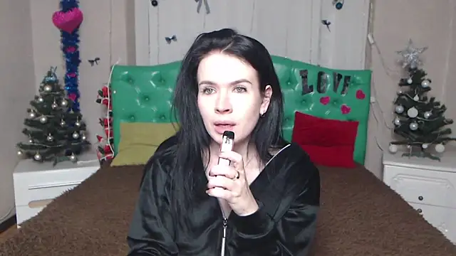 JasmineKouch online show from 13, 1, 2026