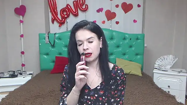 Snapshot of JasmineKouch chatting on 8, 3, 2026 JasmineKouch online show from 8, 3, 2026
