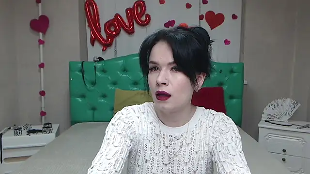 Snapshot of JasmineKouch chatting on 11, 4, 2026 JasmineKouch online show from 11, 4, 2026