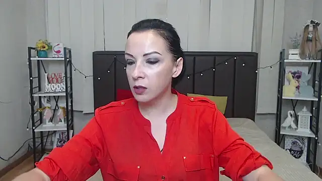 Snapshot of ElizabethSho chatting on 18, 9, 2025 ElizabethSho online show from 18, 9, 2025