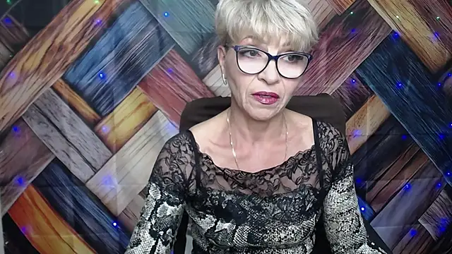 EllaBonito online show from 28, 9, 2025