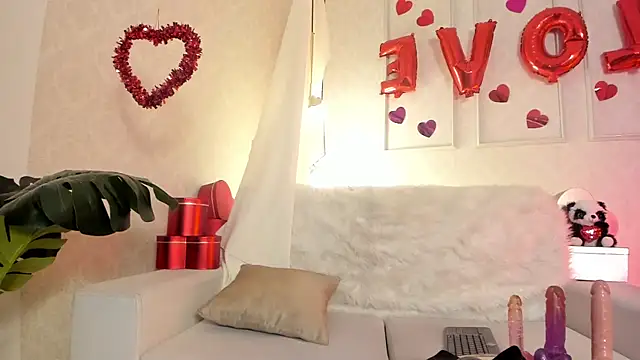 Snapshot of celestelewis chatting on 16, 2, 2025 celestelewis online show from 16, 2, 2025