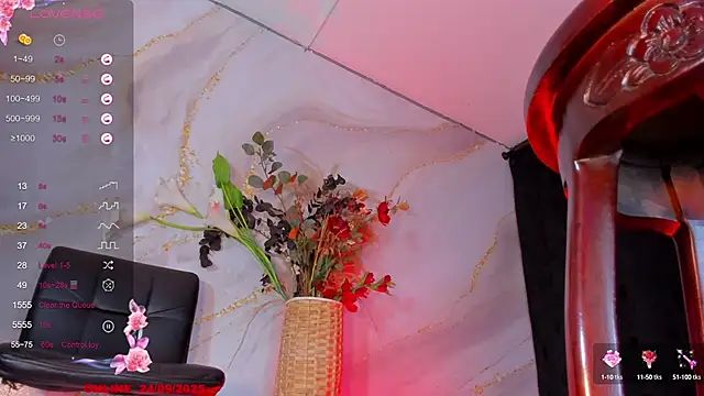 Snapshot of Karla-Ebony chatting on 24, 9, 2025 Karla-Ebony online show from 24, 9, 2025