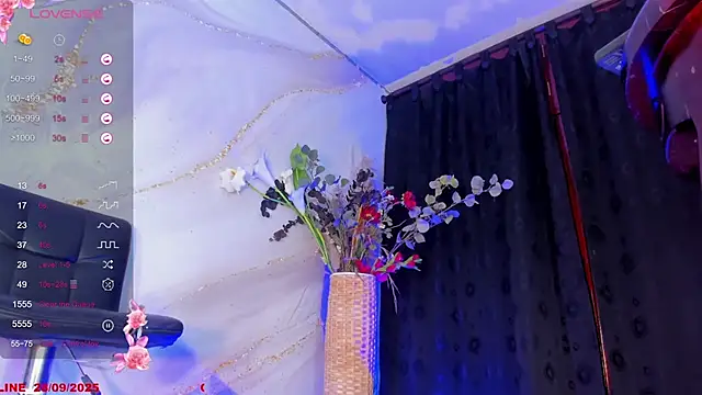 Snapshot of Karla-Ebony chatting on 28, 9, 2025 Karla-Ebony online show from 28, 9, 2025