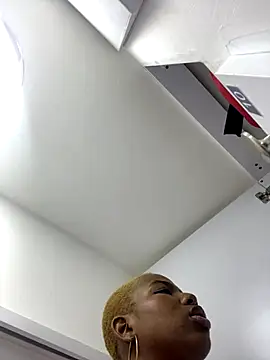 Snapshot of KenyaMystic chatting on 3, 12, 2025 KenyaMystic online show from 3, 12, 2025