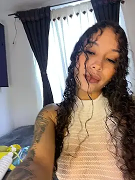 Snapshot of MarieLeon chatting on 9, 7, 2026 MarieLeon online show from 9, 7, 2026