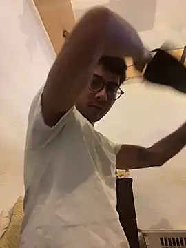 CrazyApachw online show from 19, 3, 2026