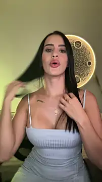 SarahhSmitth1 online show from 13, 4, 2026