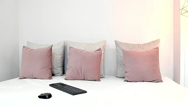 anny tayloor online show from 15, 1, 2025